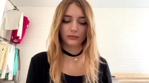 Snapshot of michellfallert chatting on 05/16/26, 07:05 Jenny online show from 05/16/26, 07:05