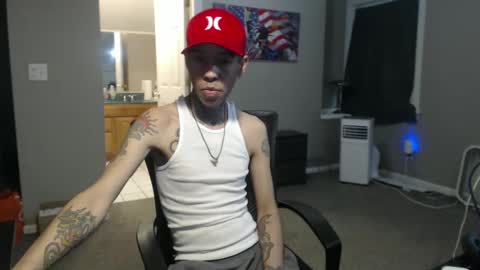 Snapshot of michigan9000 chatting on 10/02/25, 12:01 michigan9000 online show from 10/02/25, 12:01