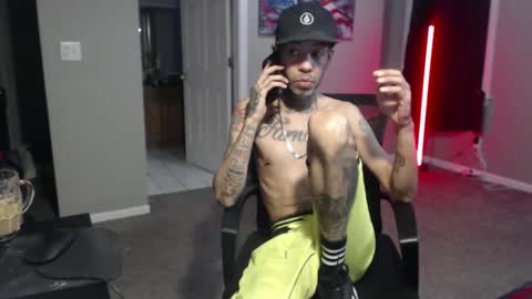 Snapshot of michigan9000 chatting on 10/09/25, 12:52 michigan9000 online show from 10/09/25, 12:52