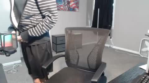 Snapshot of michigan9000 chatting on 10/12/25, 04:06 michigan9000 online show from 10/12/25, 04:06