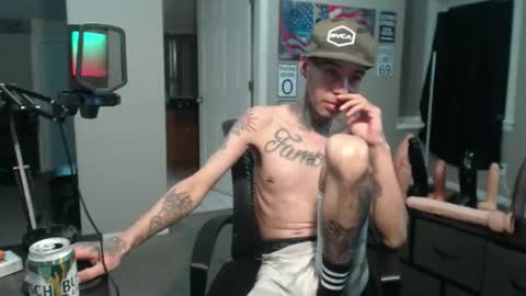 Snapshot of michigan9000 chatting on 10/31/25, 11:39 michigan9000 online show from 10/31/25, 11:39