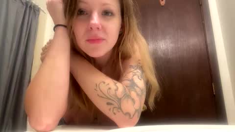 michiheartaaron503780 online show from 11/04/25, 01:10