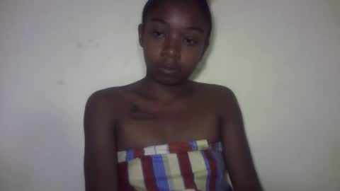 Snapshot of michou_69 chatting on 06/01/26, 01:02 michou_69 online show from 06/01/26, 01:02