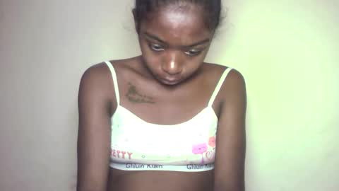 Snapshot of michou_69 chatting on 06/07/26, 09:24 michou_69 online show from 06/07/26, 09:24