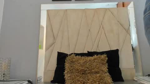 Snapshot of mickey_beasley chatting on 10/27/25, 07:29 mickey online show from 10/27/25, 07:29