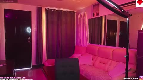 Mickey online show from 10/18/25, 03:42