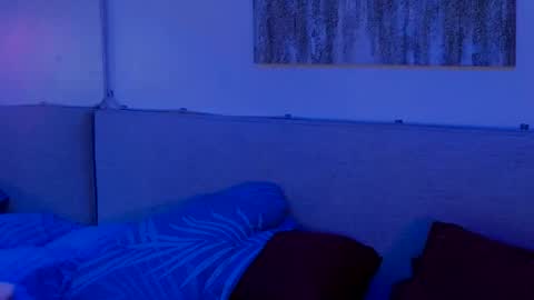 Snapshot of mickeyshyne69 chatting on 01/08/25, 08:27 Mickey online show from 01/08/25, 08:27