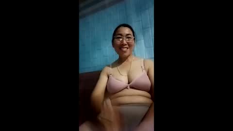 Miky online show from 05/11/26, 02:45