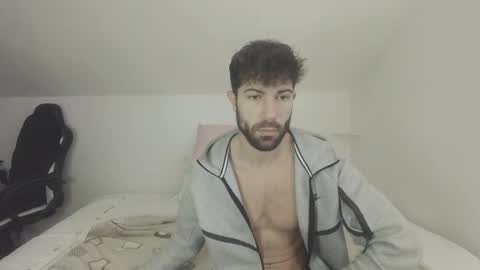 Snapshot of micosita94 chatting on 05/18/26, 07:58 micosita94 online show from 05/18/26, 07:58