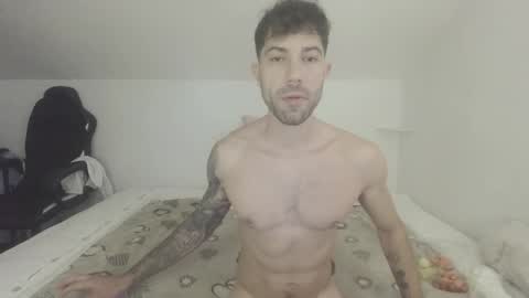 Snapshot of micosita94 chatting on 05/22/26, 08:53 micosita94 online show from 05/22/26, 08:53