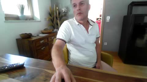 microsbody online show from 06/26/26, 02:43