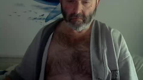 kike online show from 01/14/25, 04:08