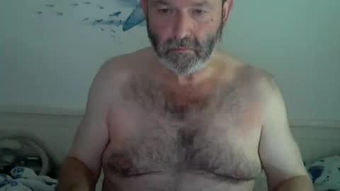 kike online show from 10/02/25, 01:40