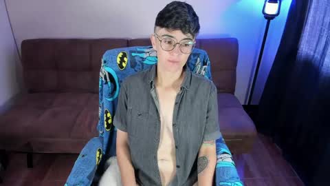 Blue online show from 05/19/26, 03:29