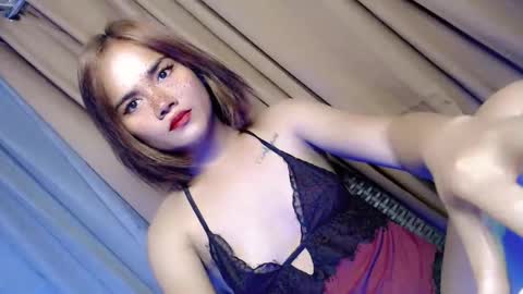 Snapshot of midnight_cravings143 chatting on 01/16/26, 01:42 terra online show from 01/16/26, 01:42