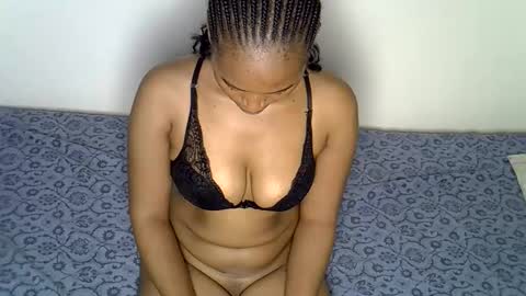 midnight_nia online show from 06/10/26, 07:40