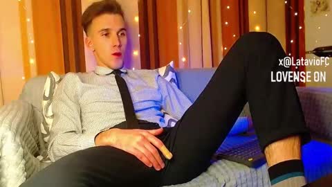 Snapshot of midnighter__ chatting on 12/13/25, 11:21 Alexey or just Alex online show from 12/13/25, 11:21