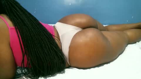 Snapshot of midnightkady chatting on 11/15/25, 07:49 Caddy online show from 11/15/25, 07:49