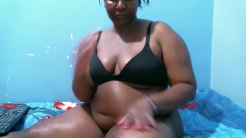 Snapshot of midnightkady chatting on 04/04/26, 09:51 Caddy online show from 04/04/26, 09:51