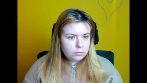 Snapshot of midnightmariana chatting on 03/21/26, 12:21 Mariana online show from 03/21/26, 12:21