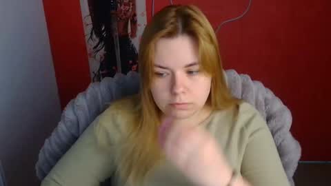 Snapshot of midnightmariana chatting on 04/10/26, 11:15 Mariana online show from 04/10/26, 11:15