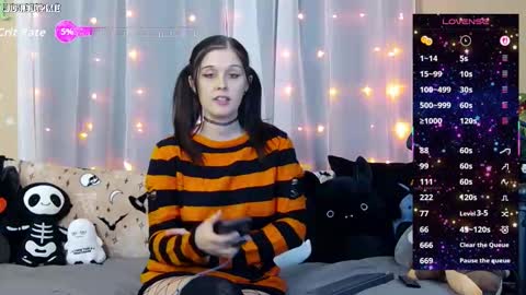 Snapshot of midnightpixie chatting on 11/05/25, 08:20 Jenna Talia online show from 11/05/25, 08:20