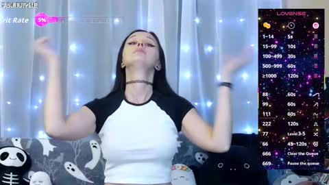 Snapshot of midnightpixie chatting on 11/11/25, 08:09 Jenna Talia online show from 11/11/25, 08:09