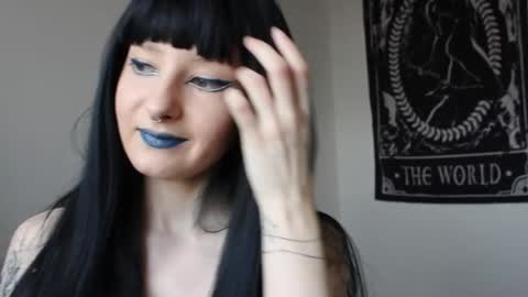 Snapshot of midnightsiren chatting on 04/26/26, 08:56 midnightsiren online show from 04/26/26, 08:56