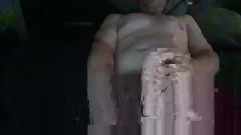 Snapshot of midnightstud chatting on 12/19/25, 08:27 midnightstud online show from 12/19/25, 08:27