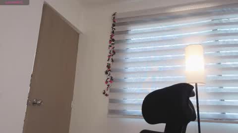 Snapshot of midori__san chatting on 10/15/25, 03:12 midori__san online show from 10/15/25, 03:12