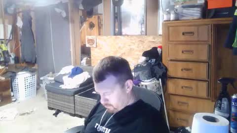 Snapshot of midtownhustler chatting on 06/09/26, 12:17 midtownhustler online show from 06/09/26, 12:17