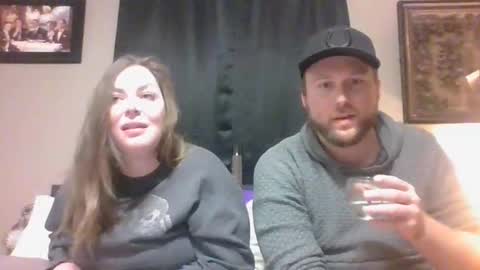 Snapshot of midwestlovers1990 chatting on 11/10/25, 03:49 midwestlovers1990 online show from 11/10/25, 03:49