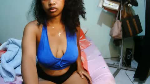 Snapshot of miel_07 chatting on 02/13/26, 12:50 miel_07 online show from 02/13/26, 12:50