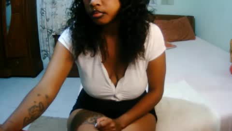 Snapshot of miel_07 chatting on 03/15/26, 07:14 miel_07 online show from 03/15/26, 07:14