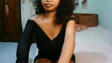 Snapshot of miel_07 chatting on 04/09/26, 07:25 miel_07 online show from 04/09/26, 07:25