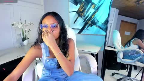 Snapshot of miel_ambar chatting on 04/28/26, 03:39 miel_ambar online show from 04/28/26, 03:39