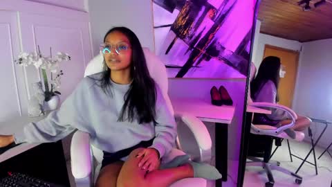 Snapshot of miel_ambar chatting on 04/29/26, 05:30 miel_ambar online show from 04/29/26, 05:30