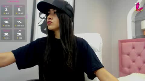 Snapshot of miel_latina chatting on 11/11/25, 08:53 miel online show from 11/11/25, 08:53