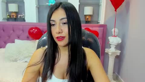 Snapshot of miel_latina chatting on 02/14/26, 09:33 miel online show from 02/14/26, 09:33