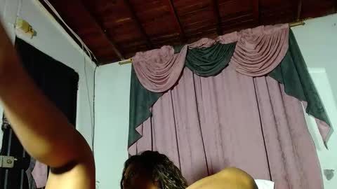 Snapshot of mielsquirt chatting on 11/07/25, 08:47 mielsquirt online show from 11/07/25, 08:47