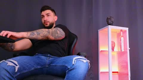 MightyAaron online show from 01/19/25, 04:22