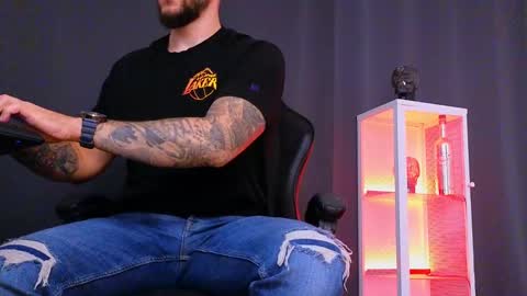 MightyAaron online show from 02/08/25, 12:06