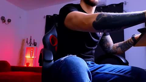 MightyAaron online show from 10/03/25, 02:52