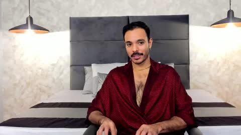 miguelsanfrancisco online show from 11/05/25, 03:23