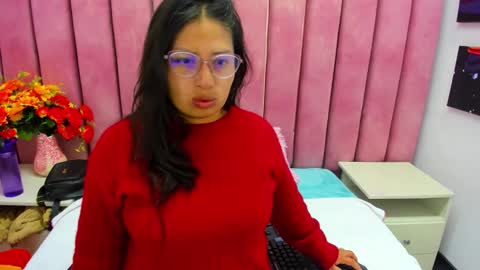 Snapshot of miha_smith chatting on 09/21/25, 02:46 Miha online show from 09/21/25, 02:46