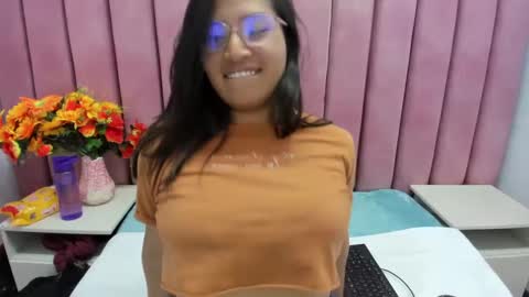 Snapshot of miha_smith chatting on 09/27/25, 03:11 Miha online show from 09/27/25, 03:11