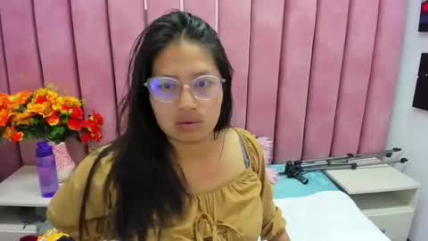 Snapshot of miha_smith chatting on 09/28/25, 02:50 Miha online show from 09/28/25, 02:50