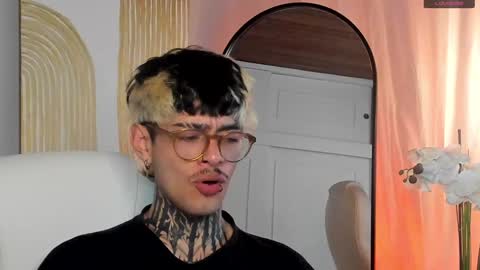 Snapshot of mihailleroy chatting on 12/09/24, 11:56 MIHAIL LEROY finally independent model online show from 12/09/24, 11:56