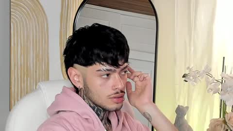 Snapshot of mihailleroy chatting on 01/16/25, 12:23 MIHAIL LEROY finally independent model online show from 01/16/25, 12:23