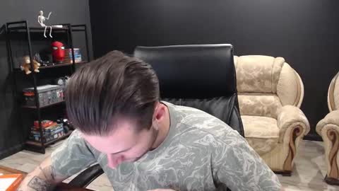 Misha Winchester online show from 11/19/25, 10:04